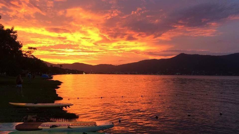 Vila Casa De Temporada No Sul Da Ilha Com Piscina Florianópolis Exteriér fotografie