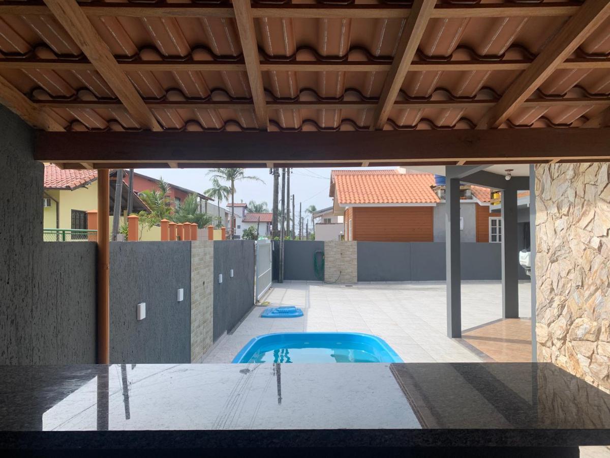 Vila Casa De Temporada No Sul Da Ilha Com Piscina Florianópolis Exteriér fotografie