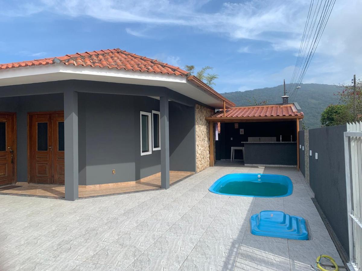 Vila Casa De Temporada No Sul Da Ilha Com Piscina Florianópolis Exteriér fotografie