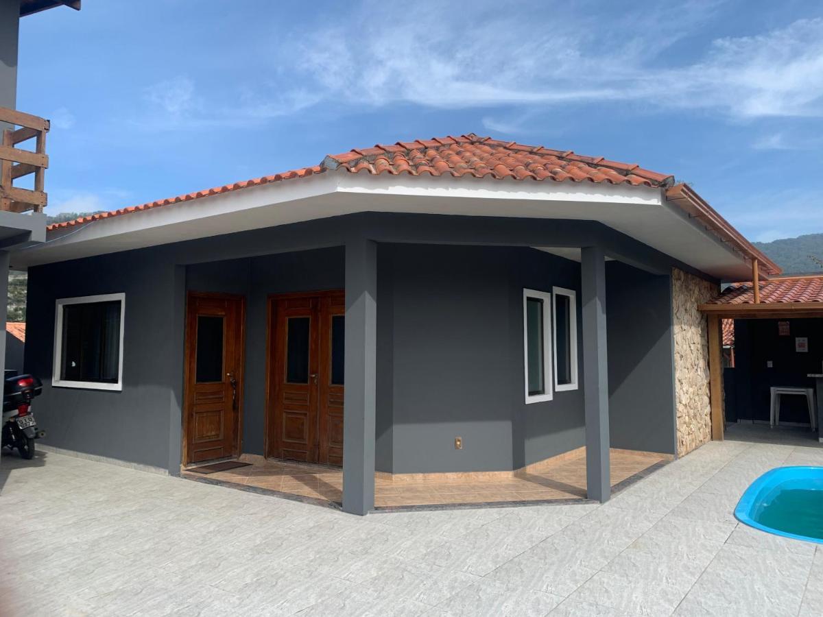 Vila Casa De Temporada No Sul Da Ilha Com Piscina Florianópolis Exteriér fotografie